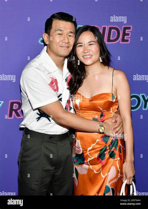 hannah and ronny chieng.